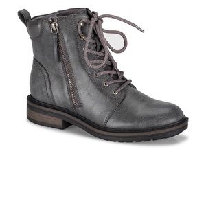 BareTraps Booties Size 8